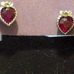 Small Heart-cut Red Gemstone Stud Earrings Set in Gold-Tone Metal